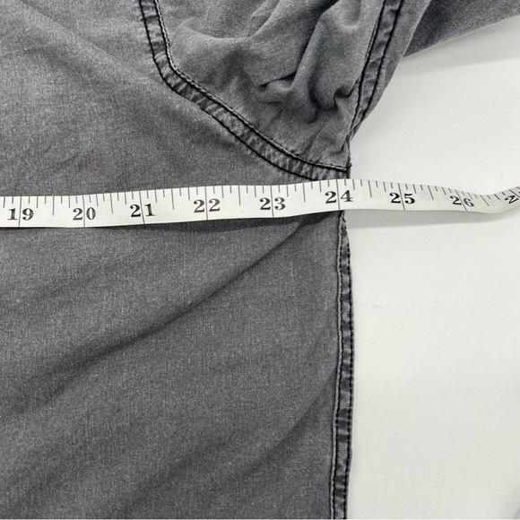 Hard Rock Cafe‎ Shirt Size Large Gray Embroidered Vegas Rock Utility Button Down - Picture 16 of 16